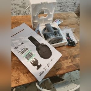 Sony WH-RF400 headphone system 🎧
